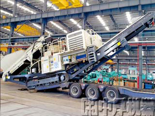 履帶移動破碎站