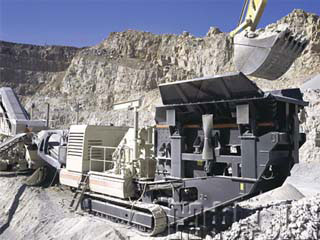 履帶移動破碎站