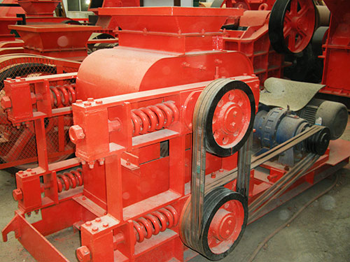 四棍破碎機廠家